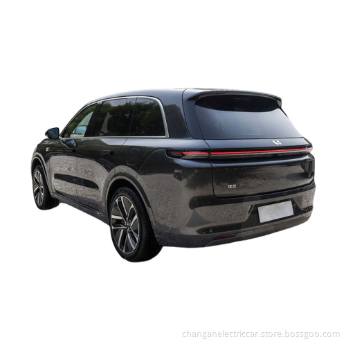 Ideal L8 for a six seater luxury SUV
